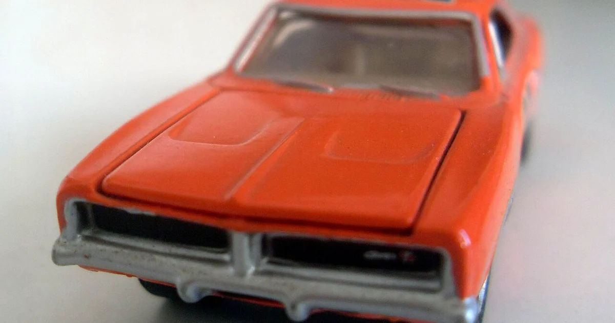 "General Lee" die-cast car